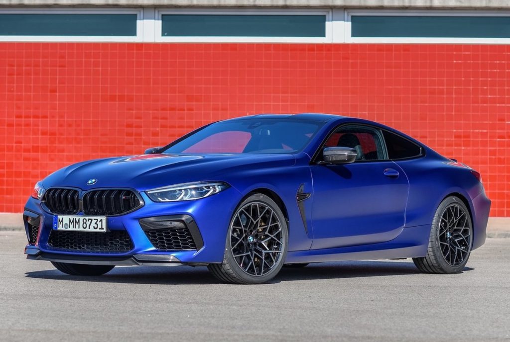 Pendant ce temps, la BMW M8 a été au prix de Rs 2,15 crore.