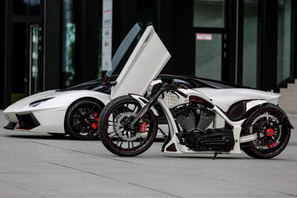 This Harley Davidson has been custom built to match the Lamborghini Aventador of the owner. 