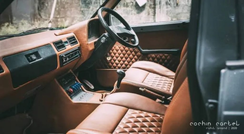 The quilted brown leather interiors make it look very classy and premium.