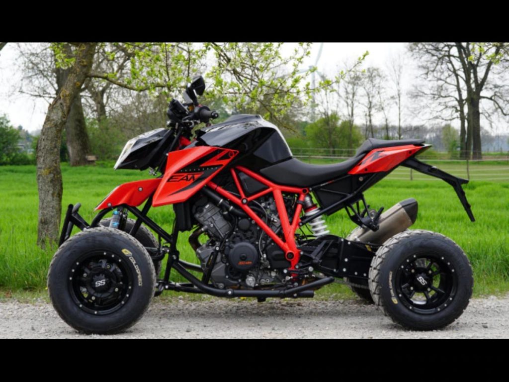 This is a quad-bike based on a KTM 1290 Super Duke. 