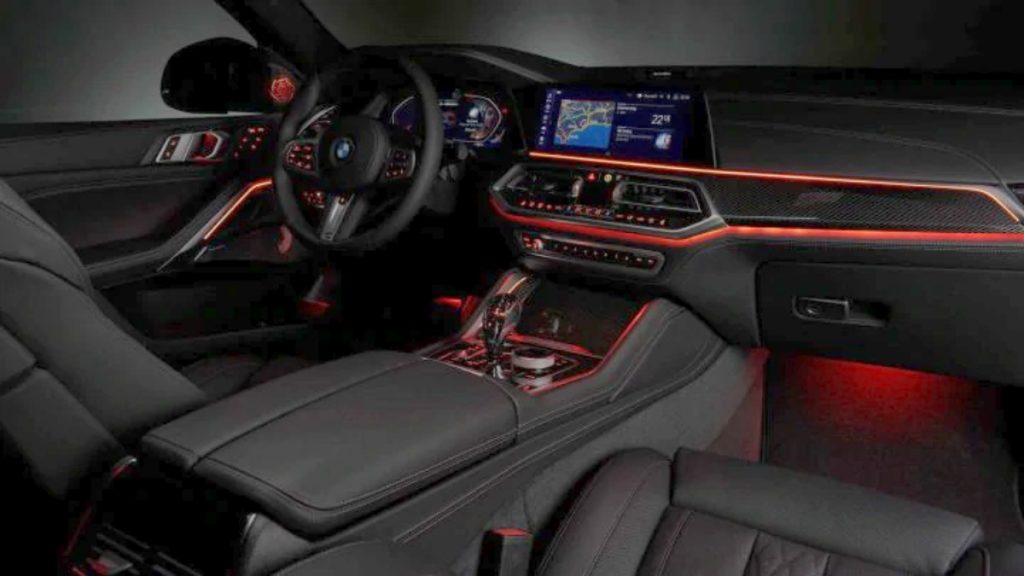 Intérieur BMW X6 2020.