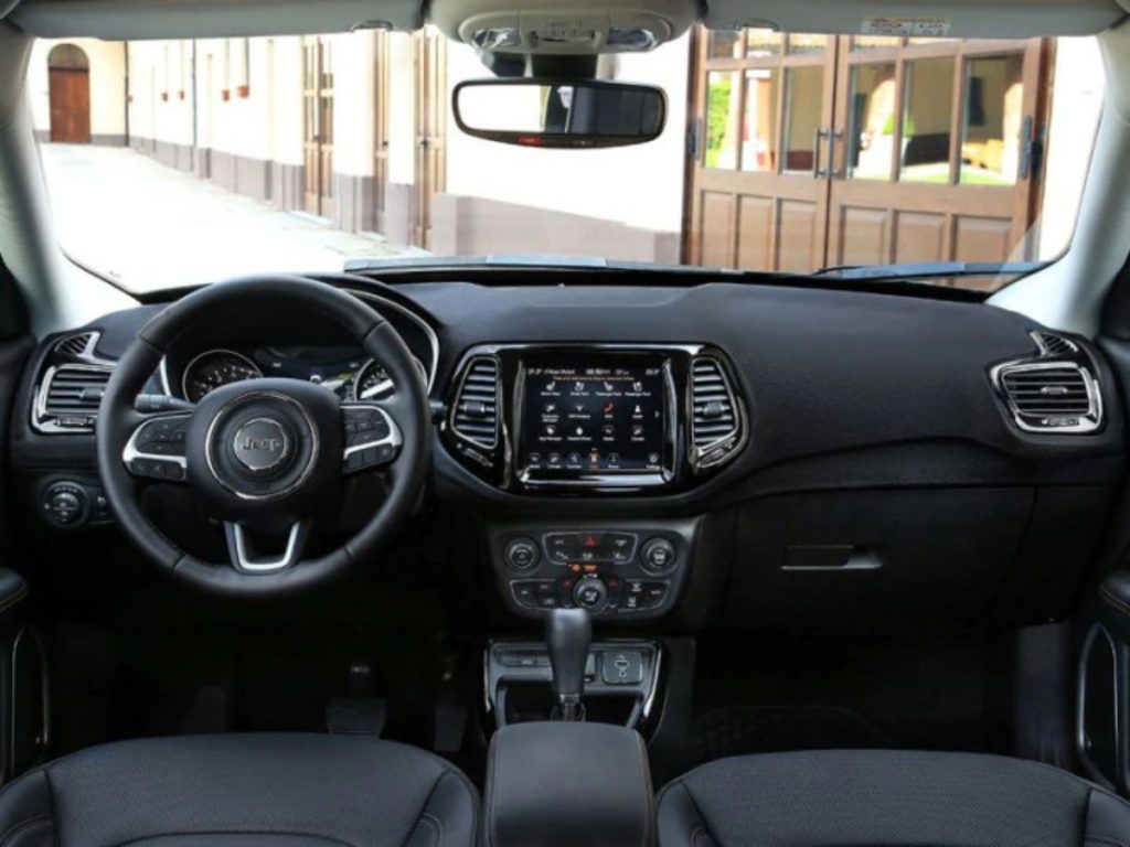 Jeep Compass facelift interiors. 