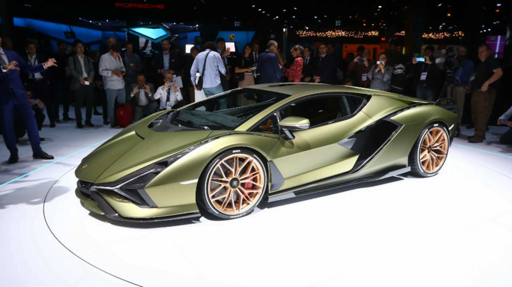 Lamborghini a annoncé qu'elle ne participerait plus à des salons automobiles. 