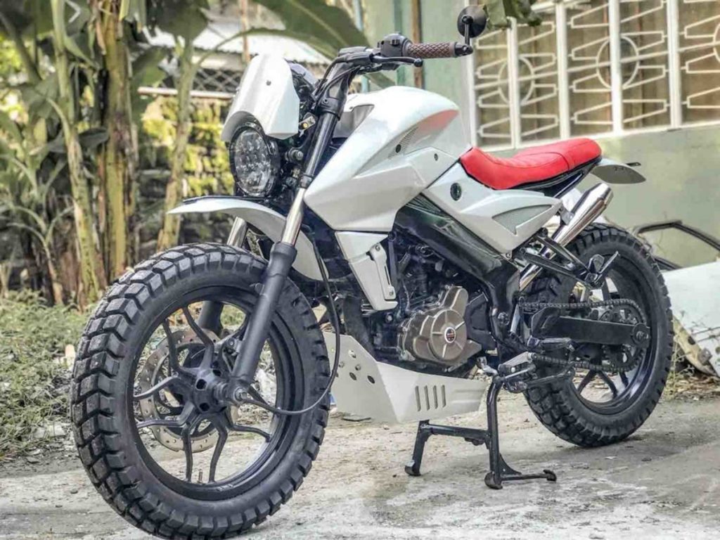 This is a modified Bajaj Pulsar NS200 from Philippines.
