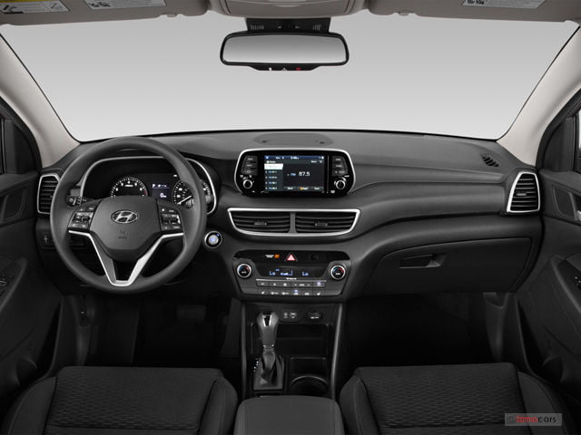 The new Tuscon gets a new design for the dashboard and an all-black theme.