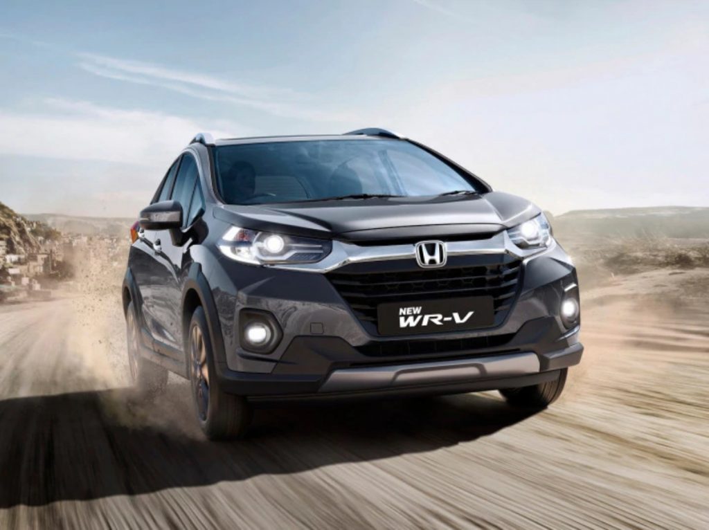The BS6 Honda WR-V Facelift carries quite a few cosmetic changes on its face. 