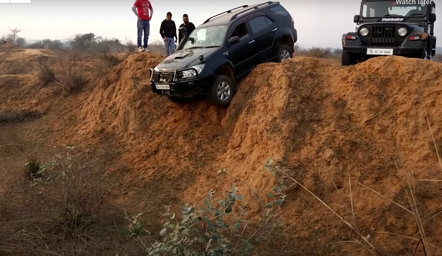 Toyota-Fortuner-Off-Road