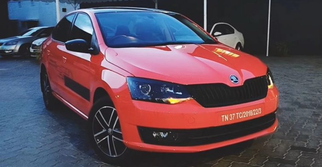 Here's a detailed walkaround video of the design and features of Skoda Rapid Monte Carlo Edition 
