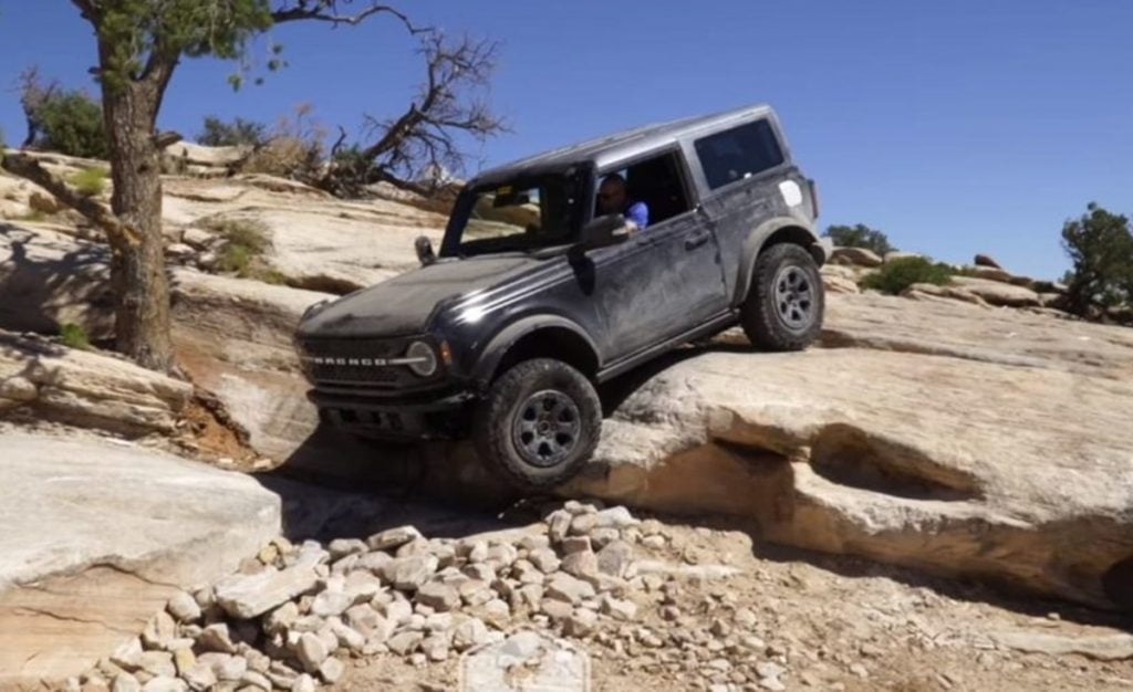 Watching the 2020 Ford Bronco offroad can be extremely satisfying because it overcomes every obstacle that comes its way.