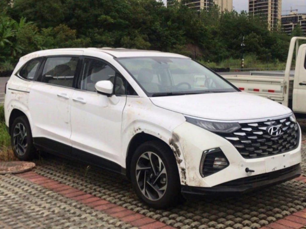 This is a Carnival-based premium MPV from Hyundai slated for launch in 2021. 