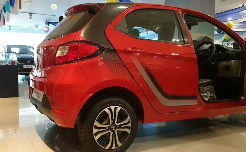 One of the cars in these leaked images even boasted of a different alloy wheels design. 