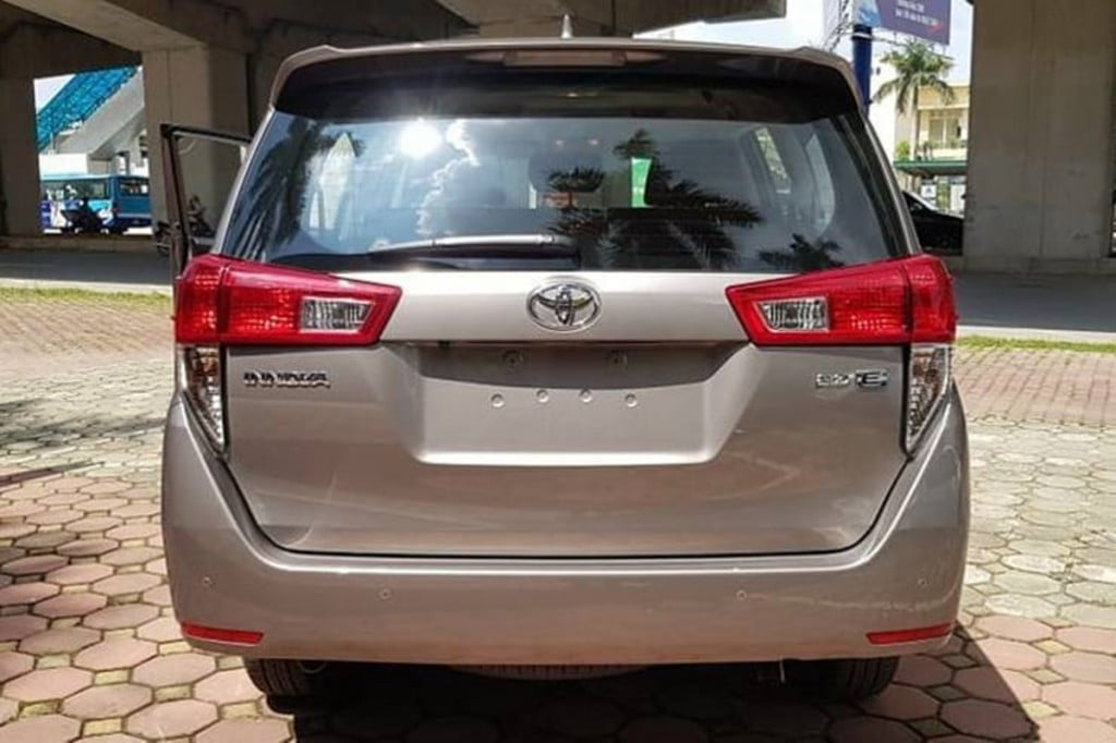 Although there's no change to the rear of the SUV, there might be some additional equipment on the inside. 