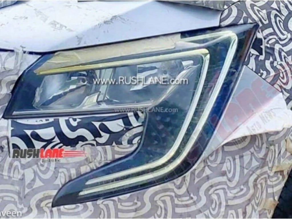 The headlights on the next-gen Mahindra XUV500 are more radical than even the Hyundai Creta. 