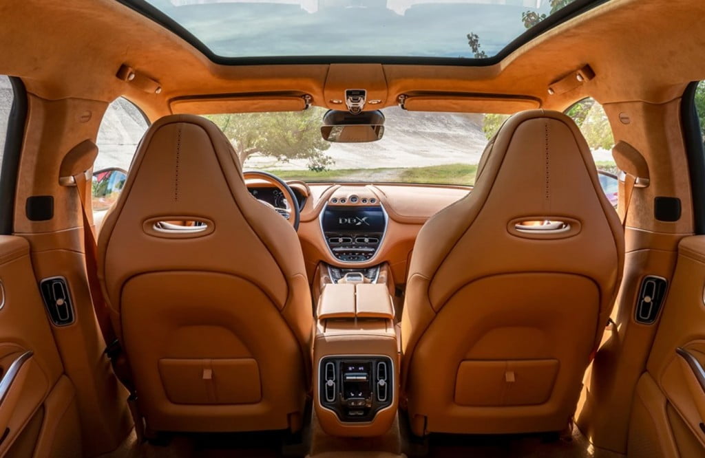 Aston Martin DBX 2021 Interior