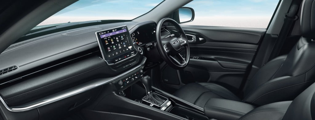 Jeep Compass Interiors