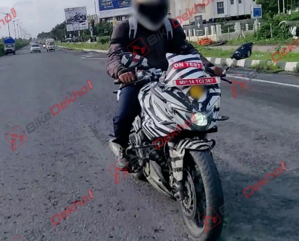 Bajaj Pulsar 250F Spy Details