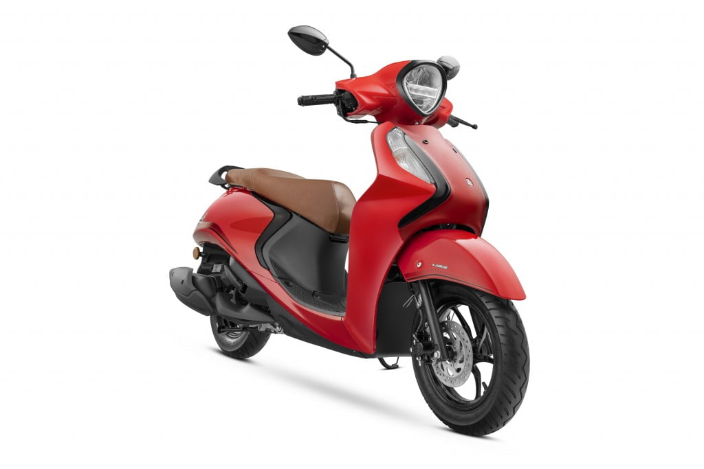 Yamaha Fascino 125 Hybrid Red Colour
