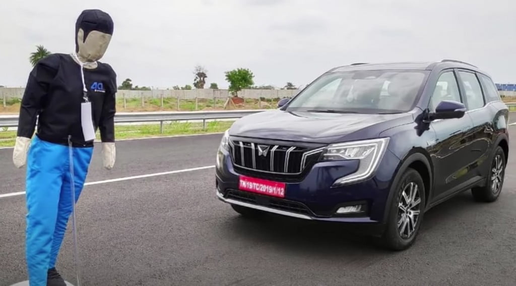 Mahindra XUV700 Automatic Braking