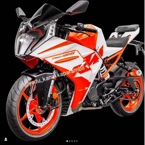new 2022 ktm rc125 images front three quarters