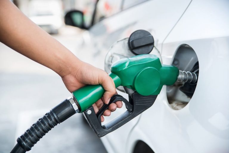 Here’s Why You Should Not Fill Fuel After Auto Cut » Car Blog India