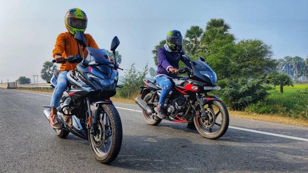 bajaj pulsar f250 vs 220