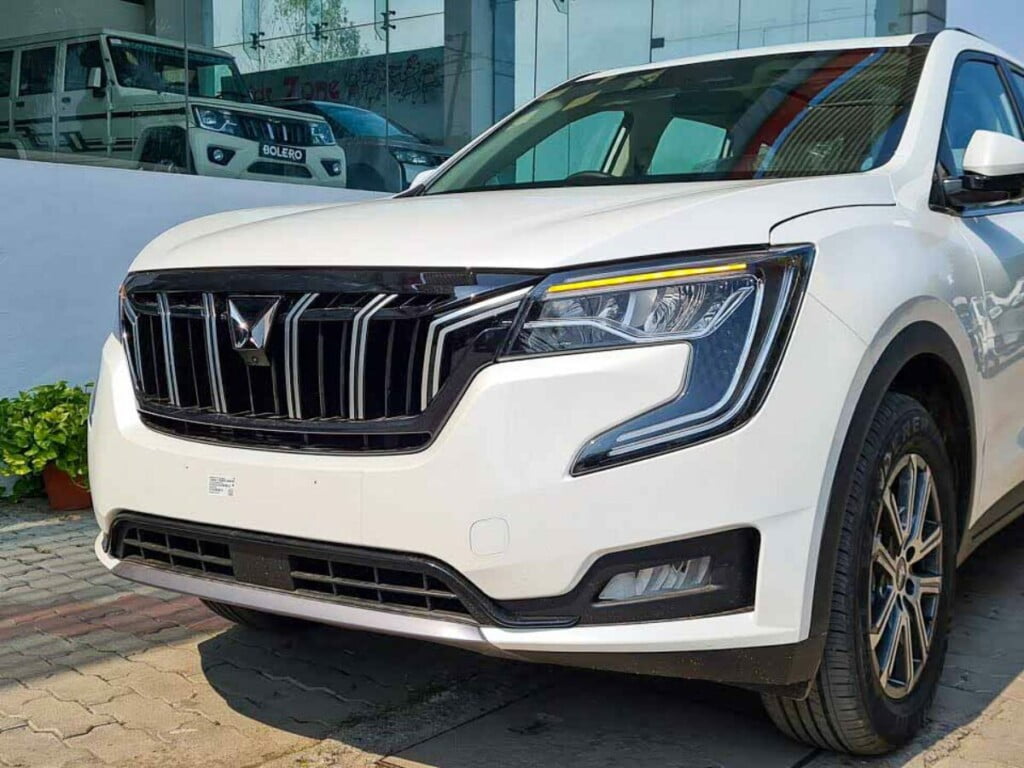 Mahindra XUV700 Refuses to Start at Midnight, Leaves Owner Stranded in Cold