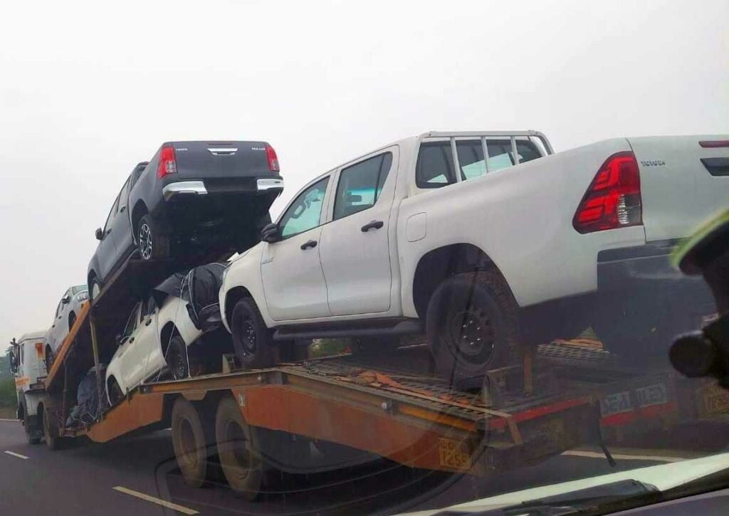 toyota hilux india flatbed dealership