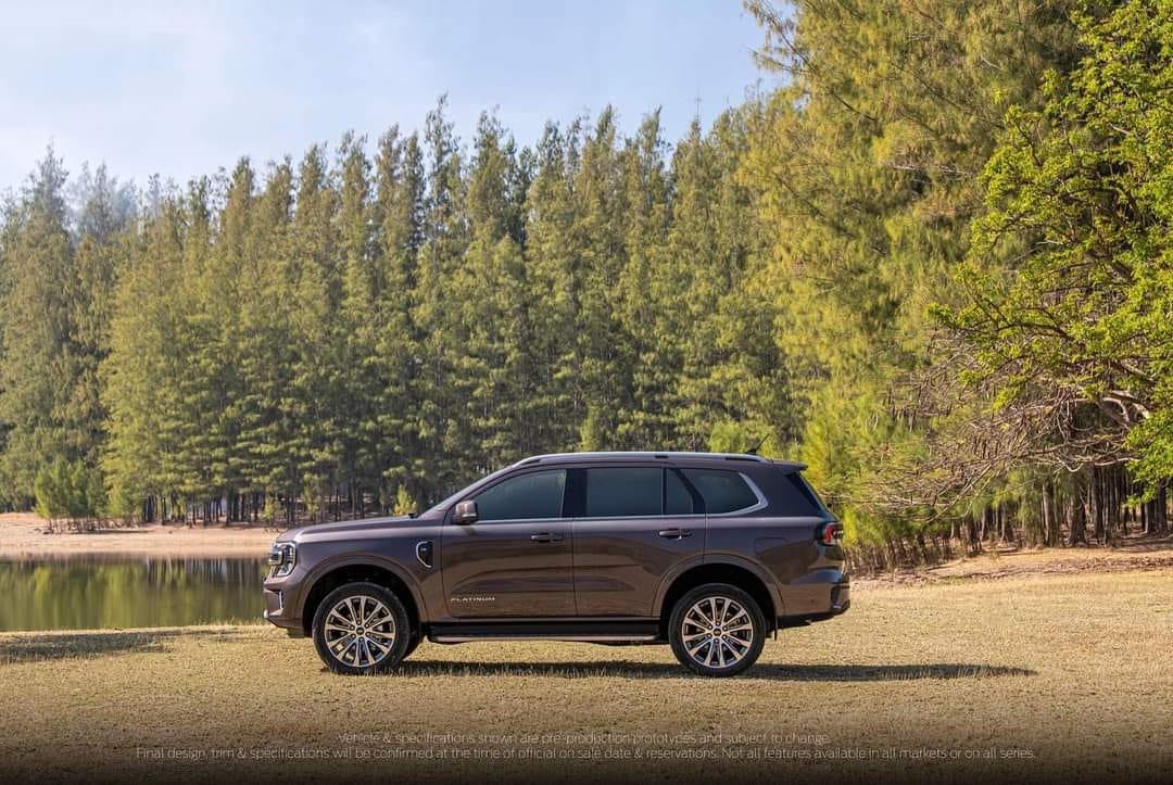 2022 ford endeavour images grey side profile