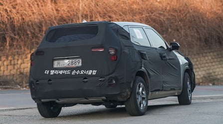 kia seltos facelift rear three quarters