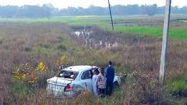 maruti dzire rolls over thrice - accident image