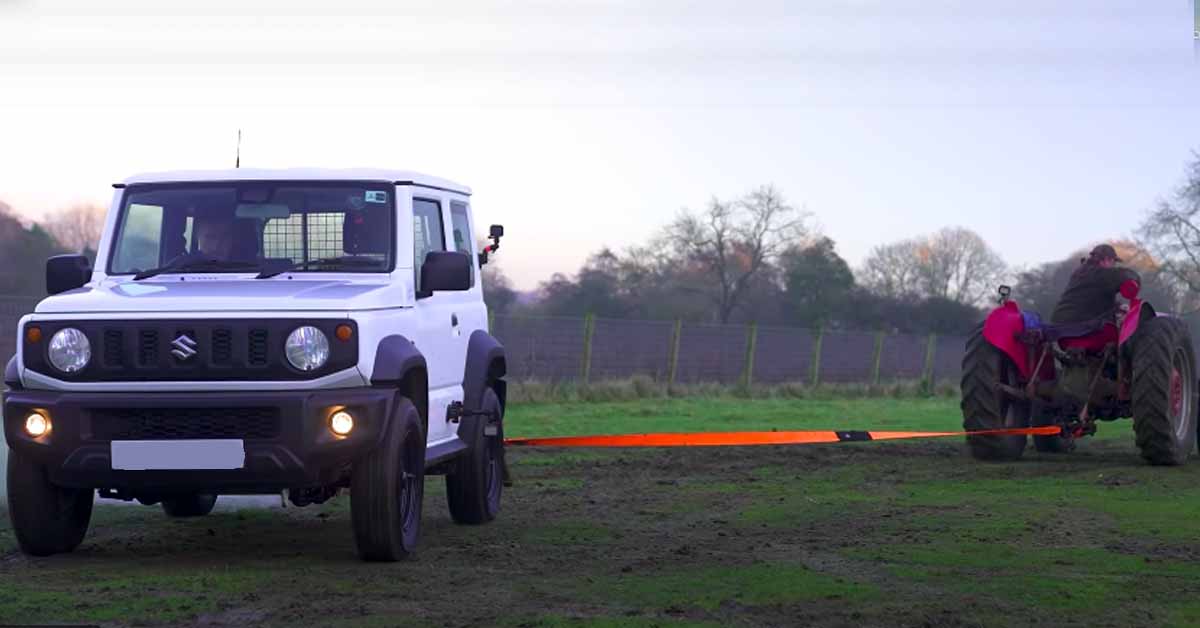 Suzuki Jimny Lite vs 1965 tractor tug of war