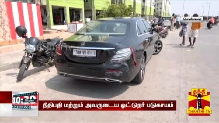 toyota innova crysta mercedes e-class accident tamil nadu