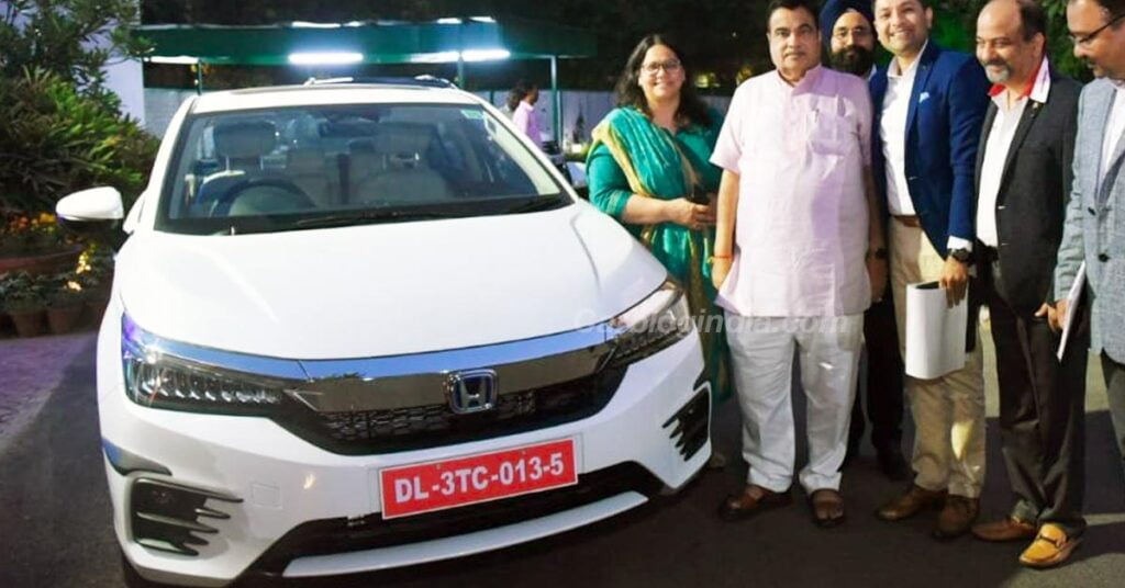 nitin gadkari honda city hybrid