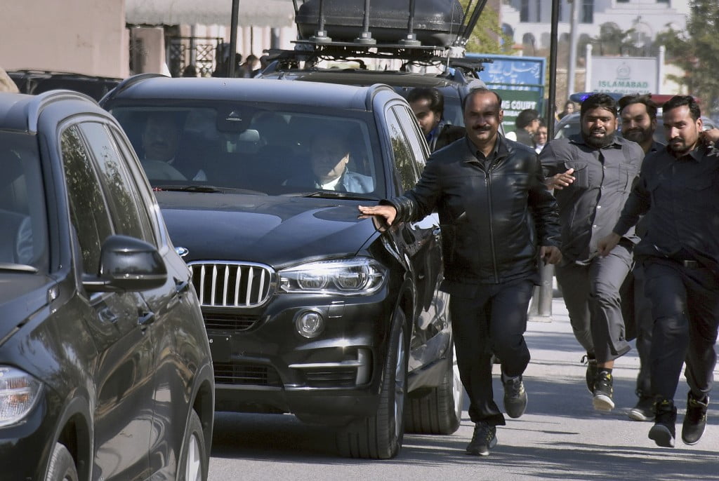 pakistan pm bmw x5 suv