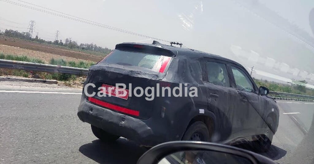 2022 Maruti Brezza High Speed Testing Rear Three-Quarters