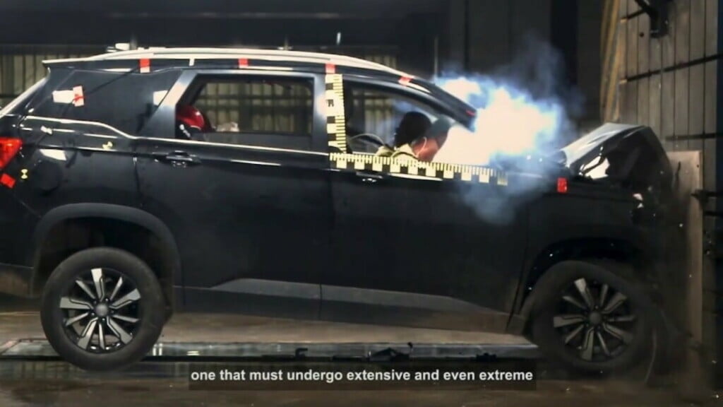 Chevrolet Captiva (MG Hector) Crash Test