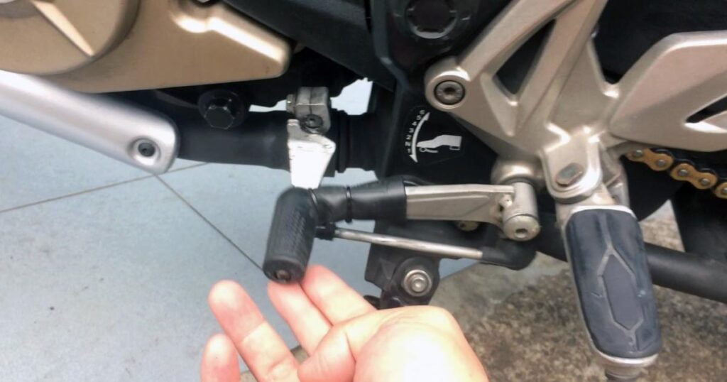 Bajaj Pulsar Hard Gearshift