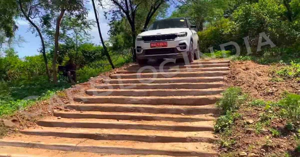 jeep meridian going down stairs