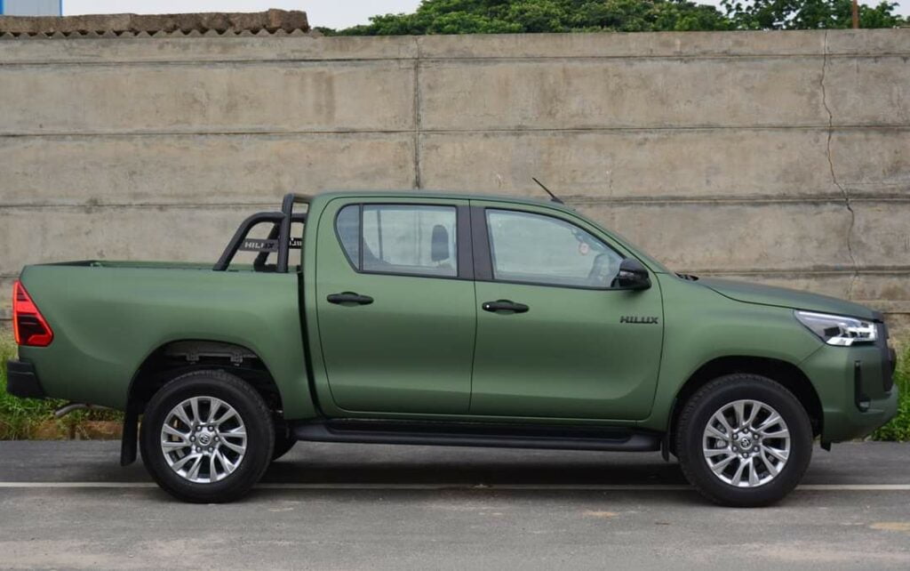 Toyota Hilux Green Wrap