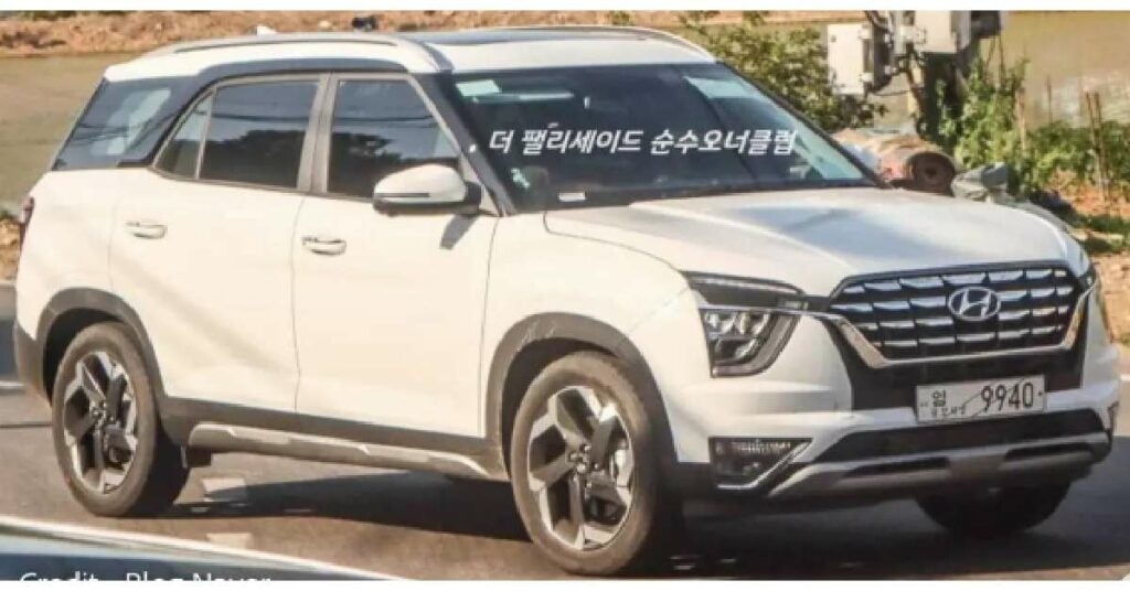 2022 Hyundai Alcazar Facelift Front Spied