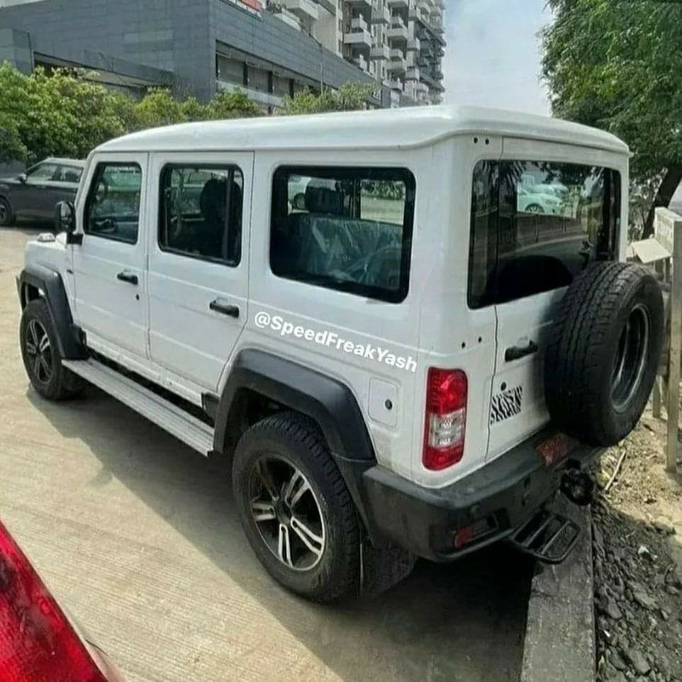 5-Door Force Gurkha Rear Three Quarters