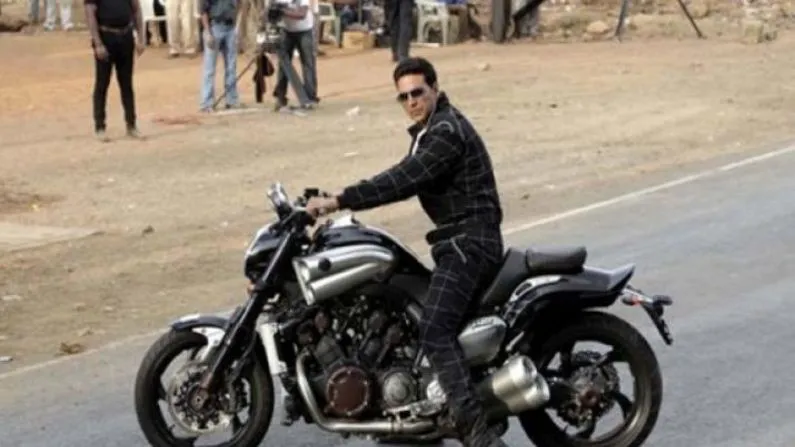 akshay kumar yamaha vmax