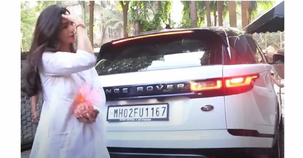 Bollywood celebrity new car - Daisy Shah
