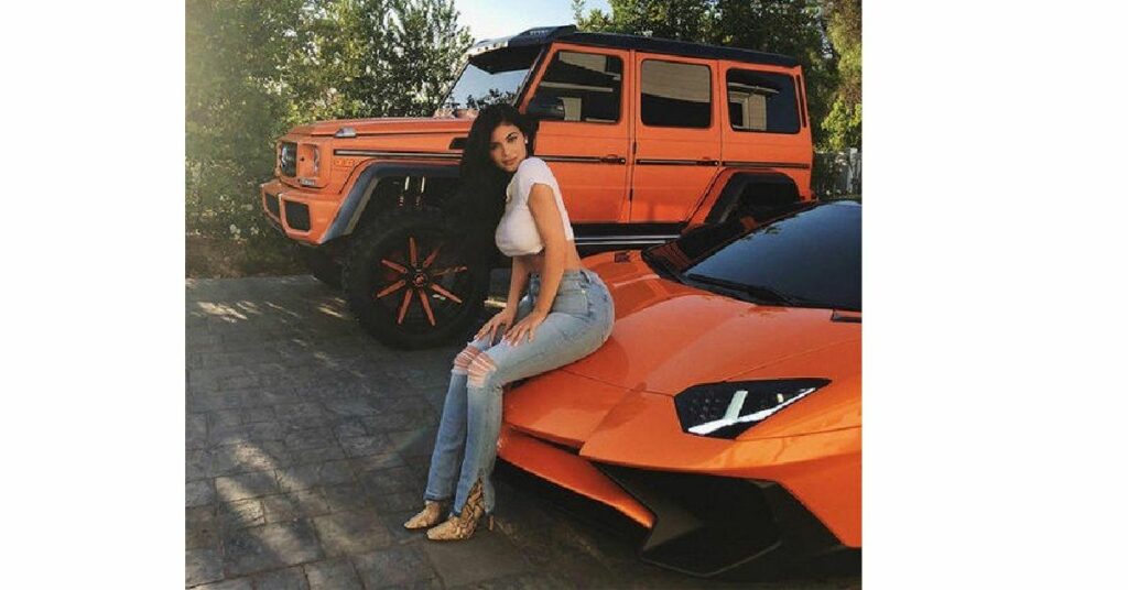 Kylie Jenner Lamborghini Aventador Roadster