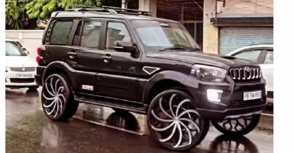 Mahindra Scorpio with 28-inch Alloys