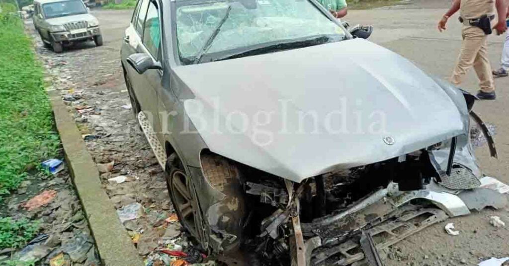 mercedes glc suv cyrus mistry accident bridge