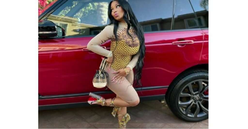 Nicki Minaj Range Rover SV Autobiography