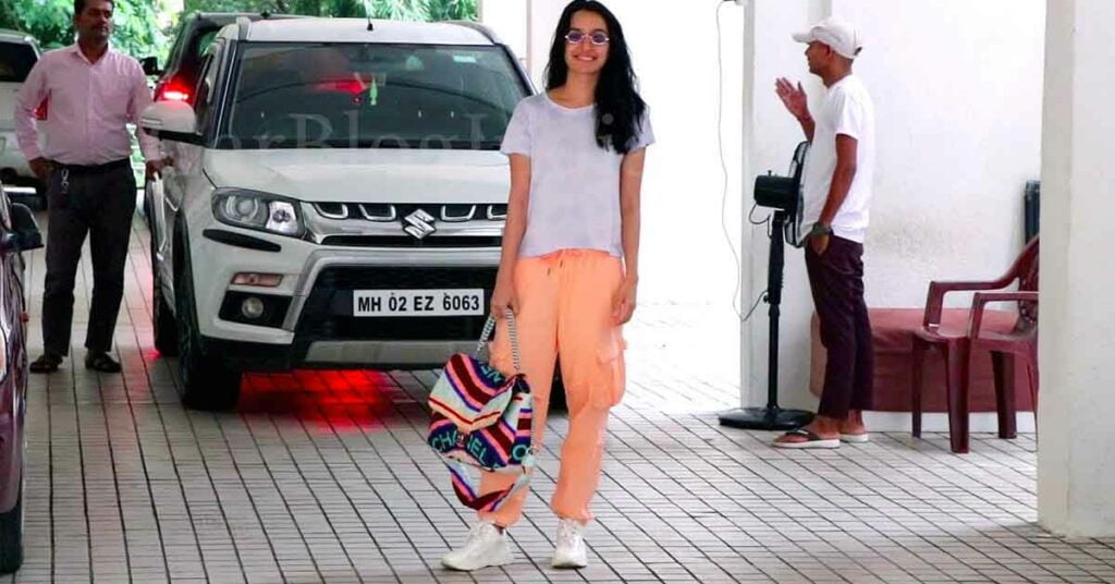 Shraddha Kapoor with her Maruti Brezza