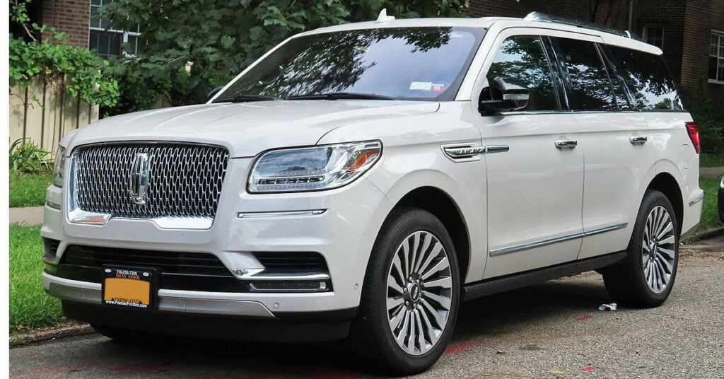 Johnny Depp Lincoln Navigator