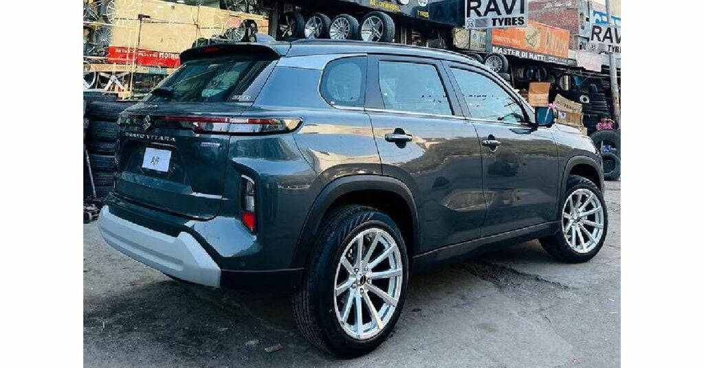 Maruti Grand Vitara with Aftermarket Alloy Wheels